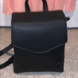 Jessica Simpson fashion leather backpack